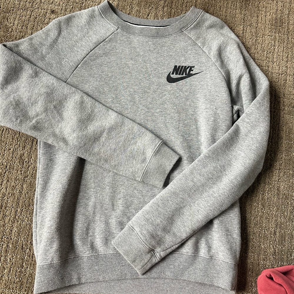 Gray Nike crew